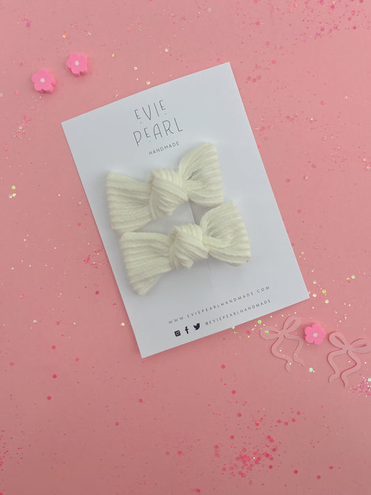 Crisp White Ribbed Knot Bow Pigtails
