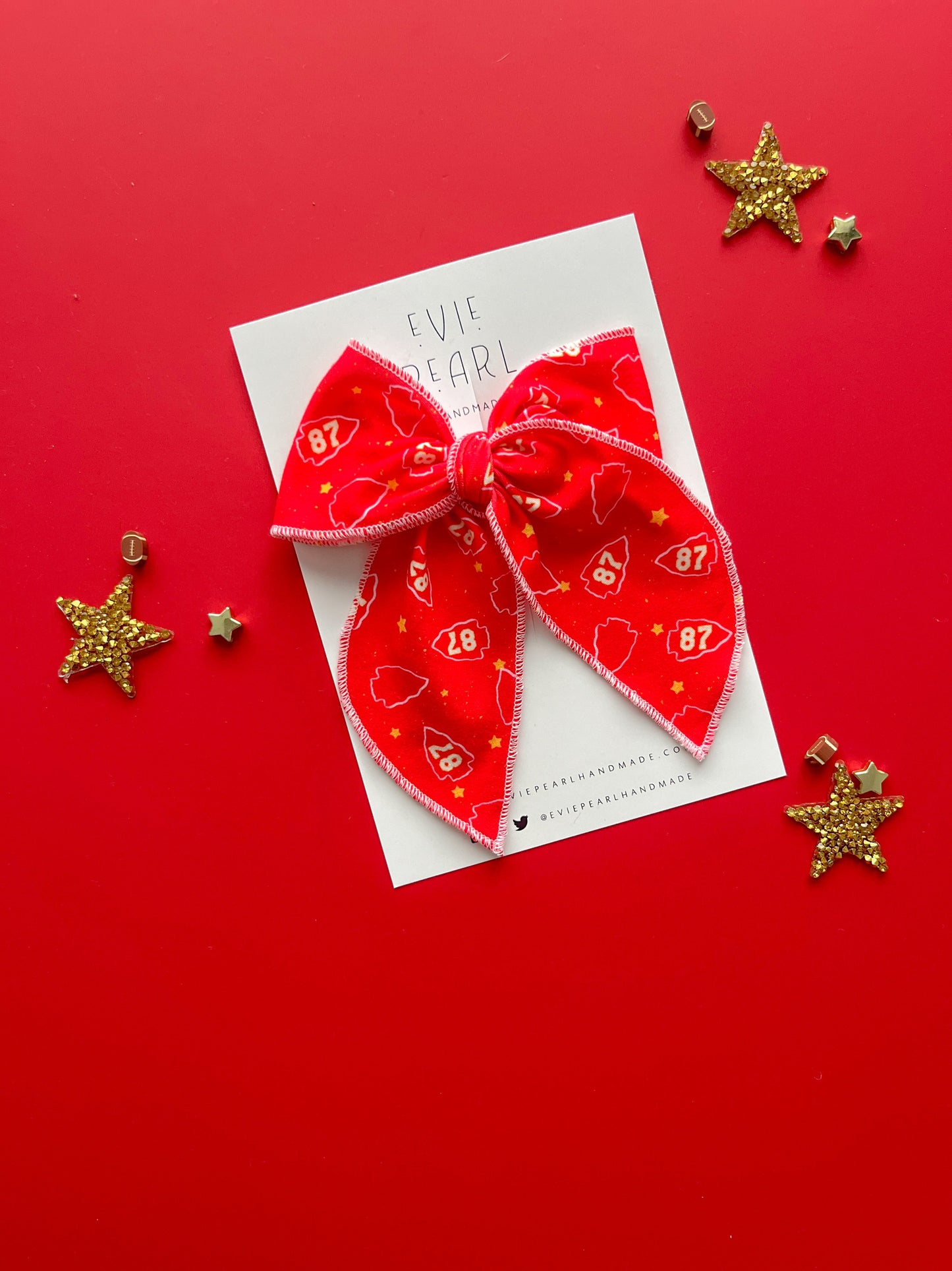 Red 87 Arrowhead Oversized Bow