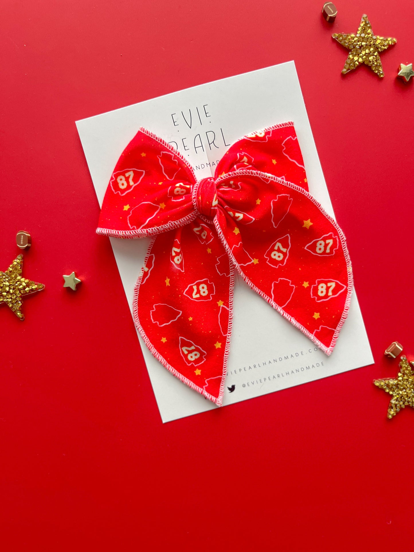 Red 87 Arrowhead Oversized Bow