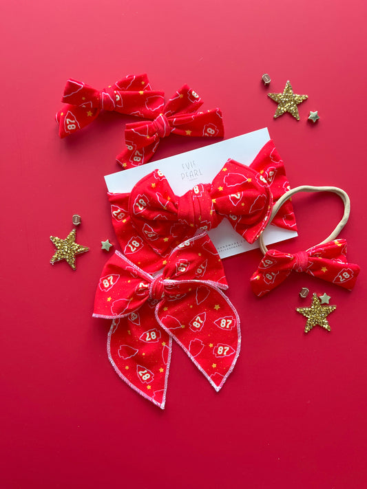 Red 87 Arrowhead Oversized Bow