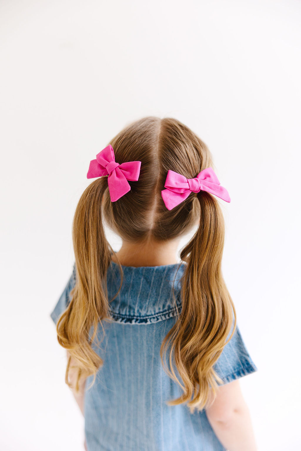Black Mini Solid Pinwheel Pigtail Bow Set