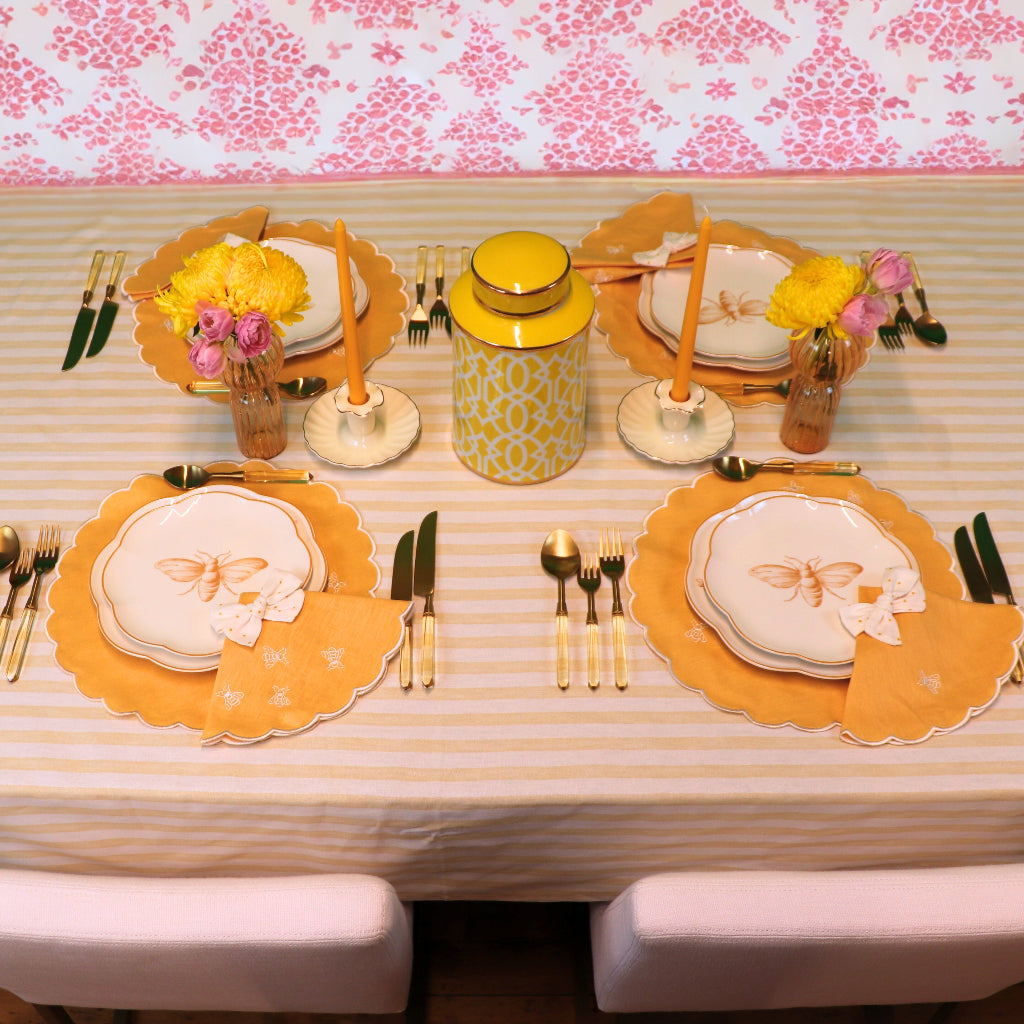 Bumble Homecoming Scalloped Starter Plate - Set of 4 (+1 Bonus Plate)