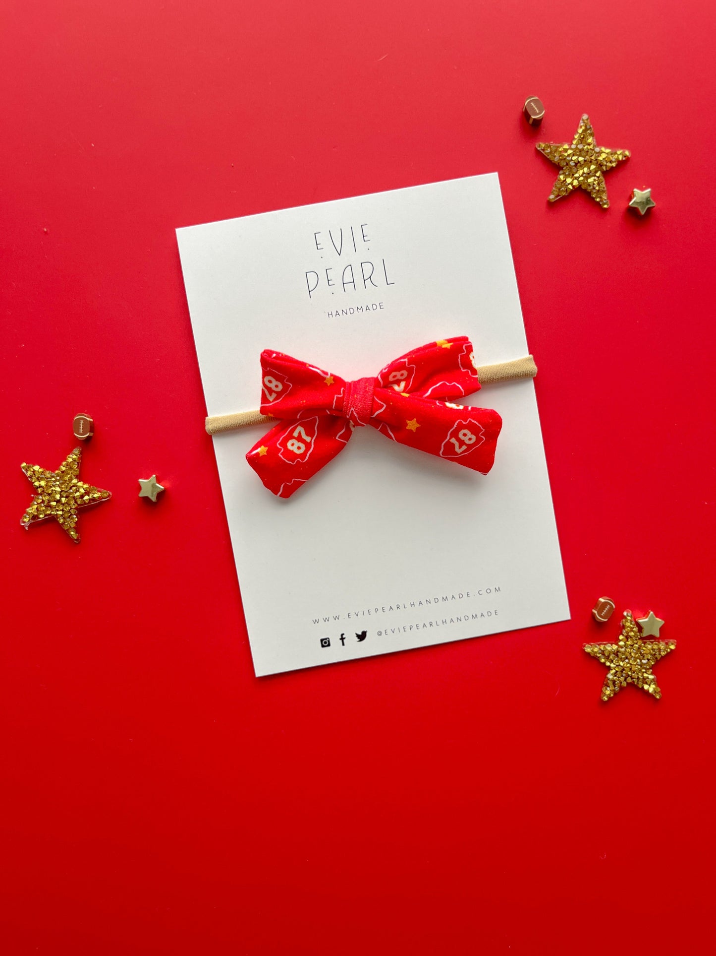 Red 87 Arrowhead Oversized Bow