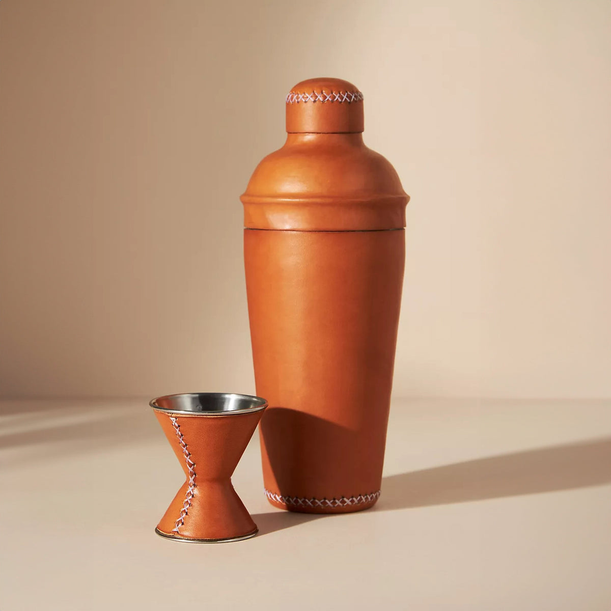 Coctelera | Leather Cocktail Shaker + Jigger