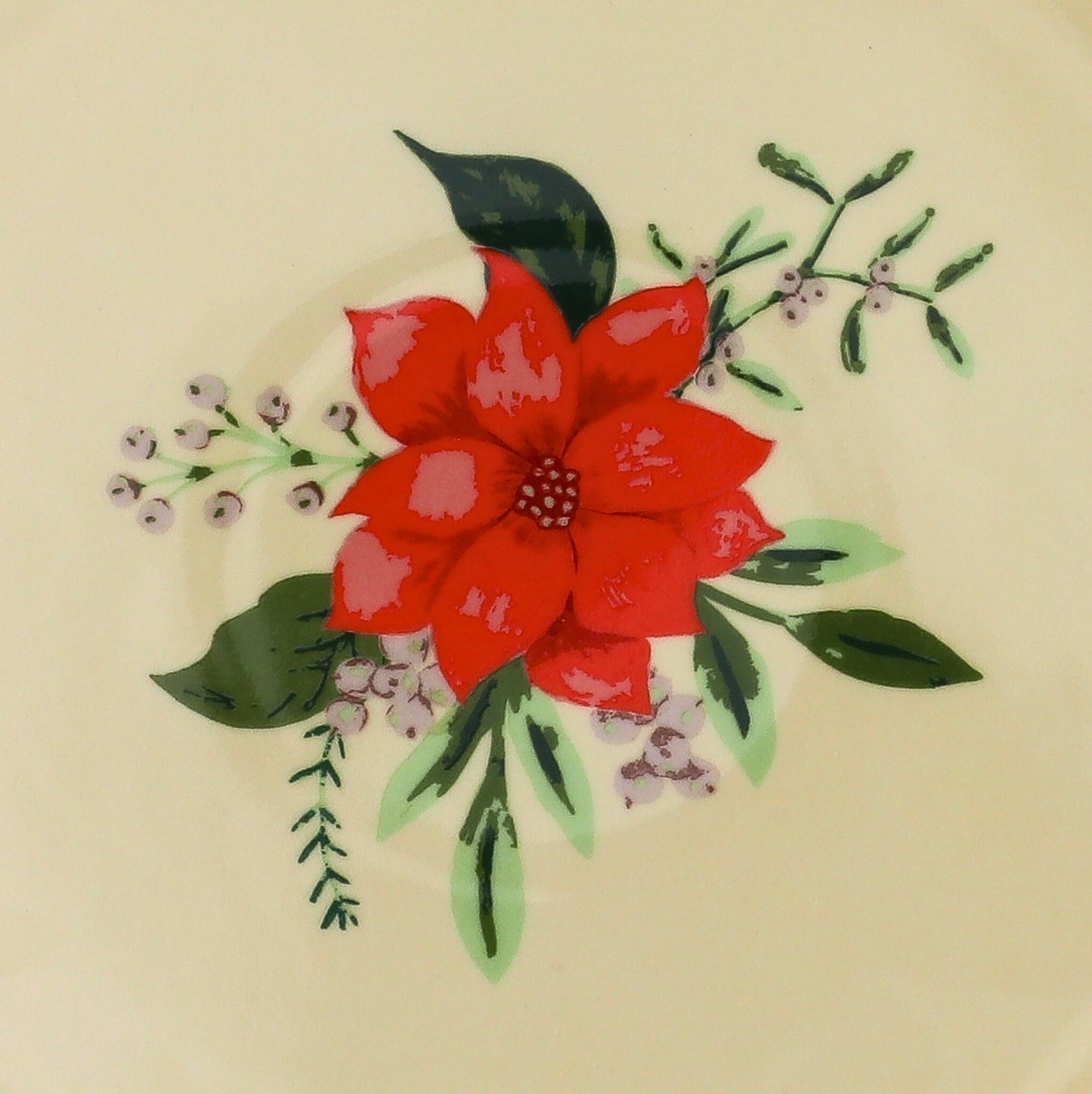 Fabled Flora Scalloped Dinner Plate - Set of 4 (+1 Bonus Plate)