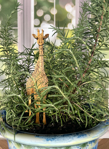 Giraffe Plant Buddy - Plant Pick