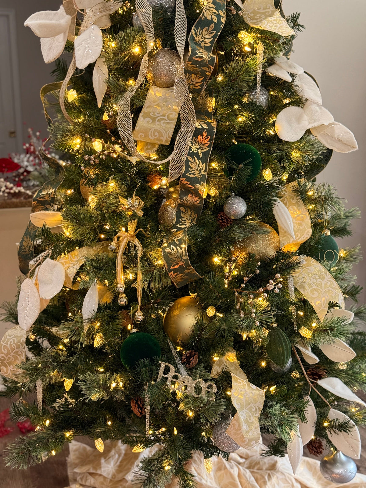 Silver and Gold Holiday Tree Decorating Kit