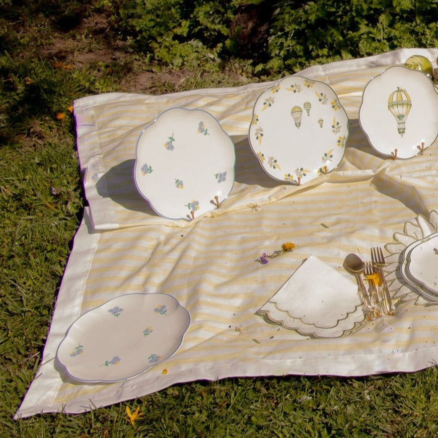 Meadow Flora Dinner Plate - Case of 12 Plates (+3 Bonus Plates)