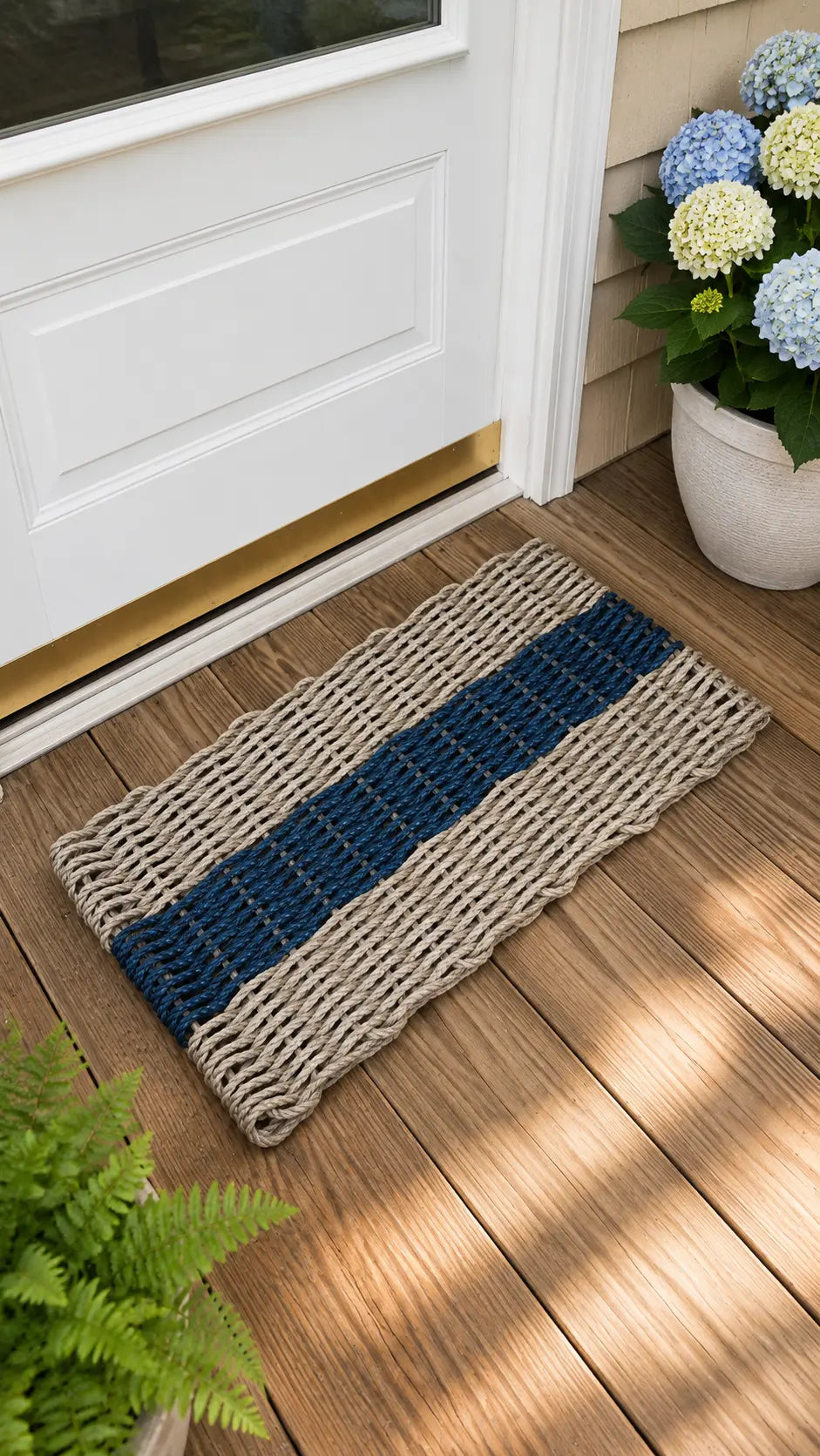 Tan & Navy Blue Lobster Rope Doormat