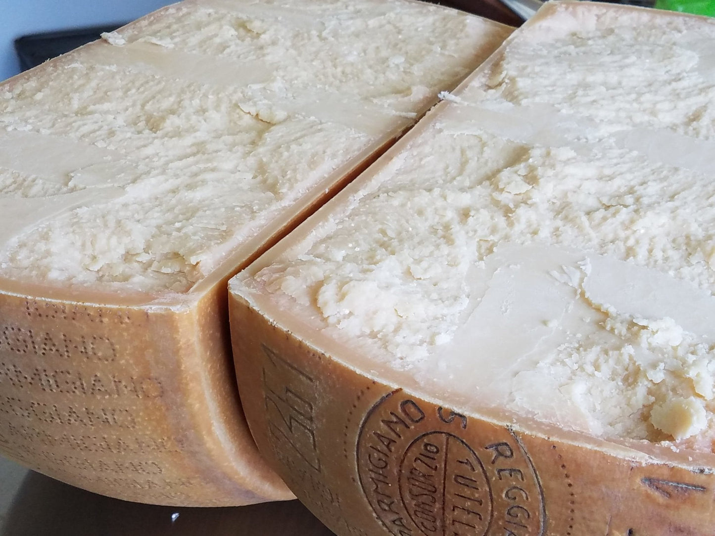 Parmigiano Reggiano DOP Mitica® 24 months 10 Ounces